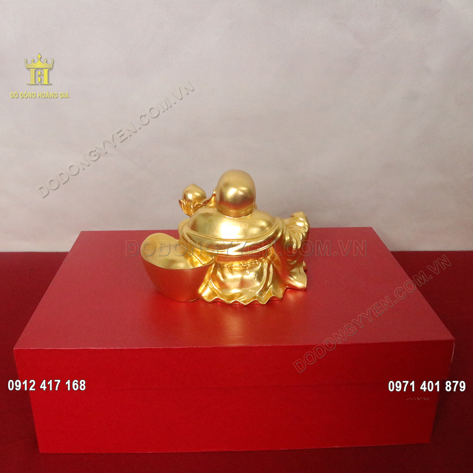 Để mang lại tài lộc, may mắn, hạnh phúc, bình an đến cho gia chủ và những người thân trong gia đình, tượng Phật nên được đặt ở những nơi cao ráo, sạch sẽ và hướng mặt nhìn thẳng ra cửa nhà
